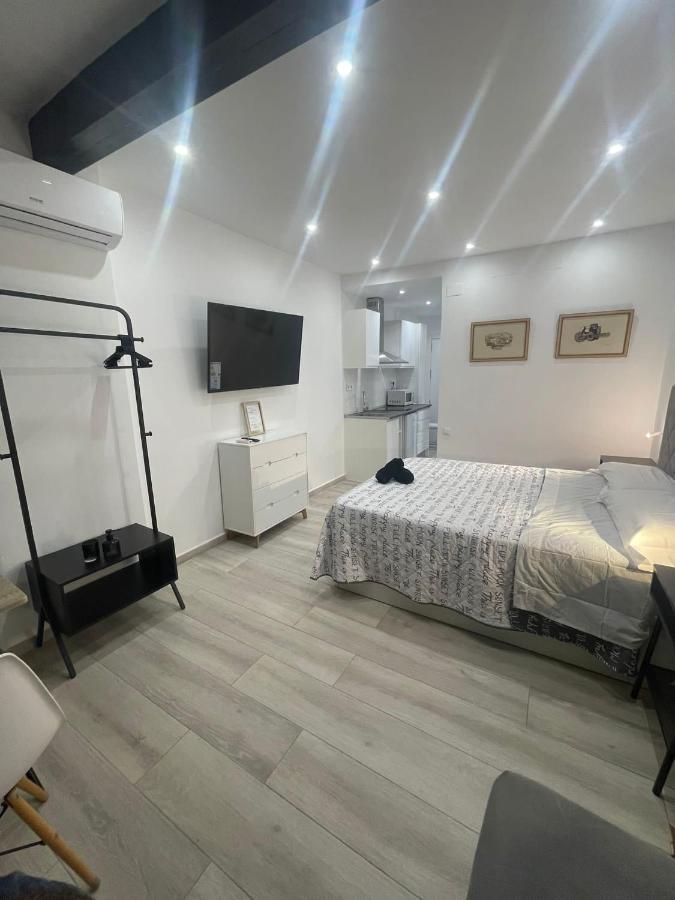 Apartment In City Center Alicante Exterior photo