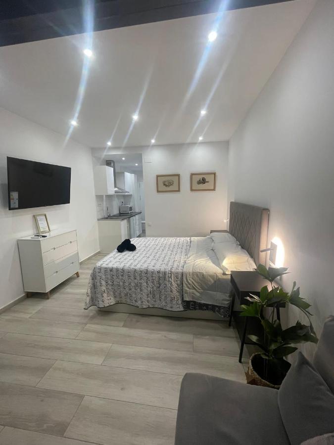 Apartment In City Center Alicante Exterior photo