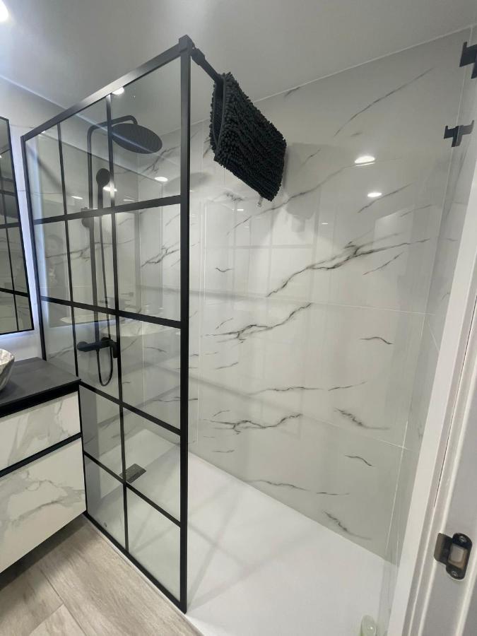 Apartment In City Center Alicante Exterior photo